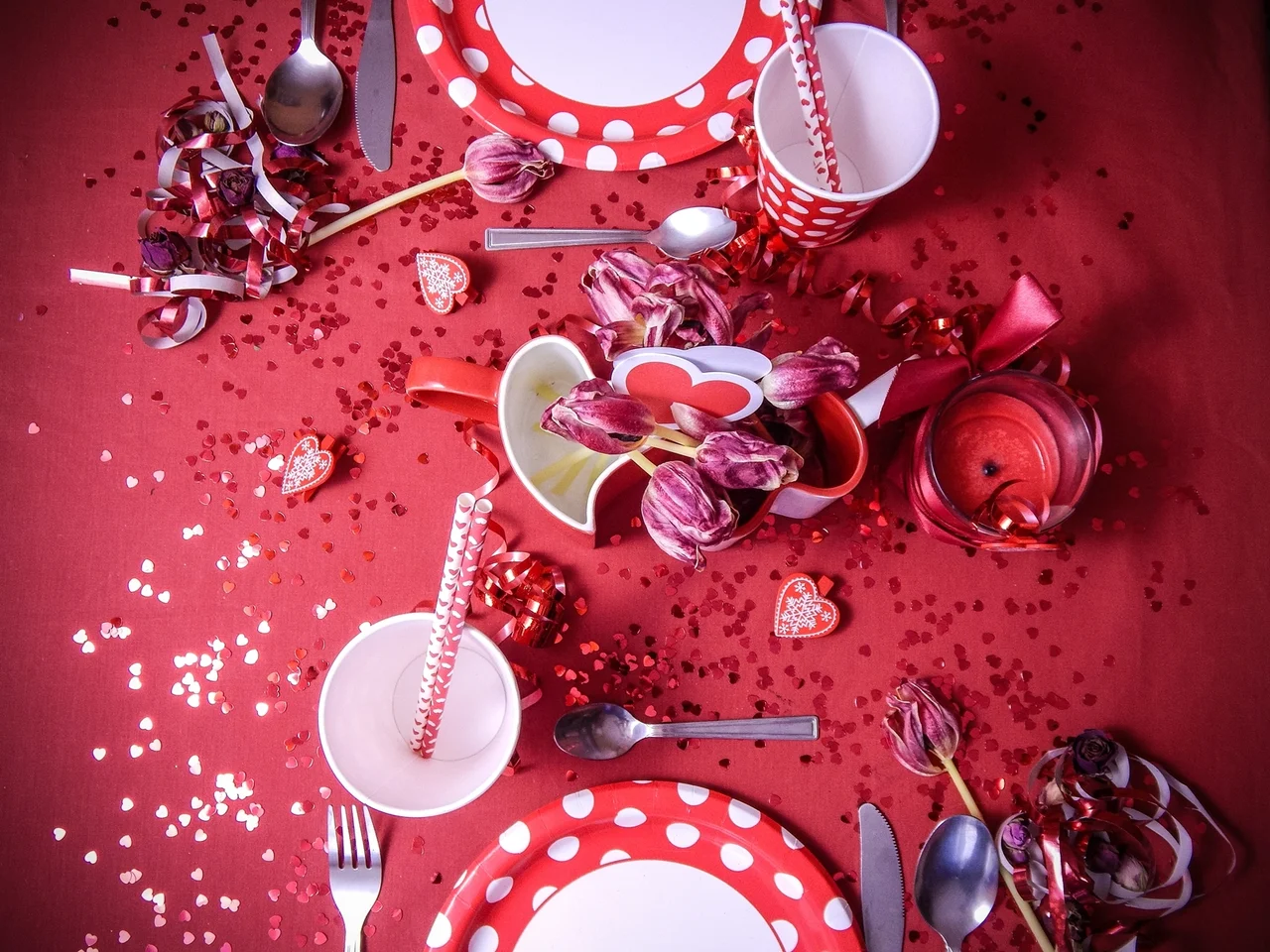 Dekoracja stołu na Walentynki
