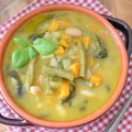 Włoska zupa "Minestrone alla genovese" z pesto