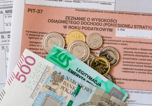 Seniorzy dostaną zwrot nadpłaconego podatku! Wszystko przez Polski Ład!