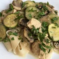 Makaron z kurczakiem i cukinią