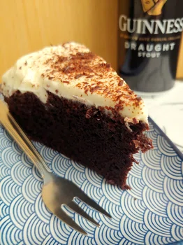 Ciasto czekoladowe na ciemnym piwie Guinness