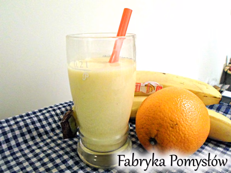 Koktajl bananowo-pomarańczowy z kaszą jaglaną