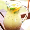 Lemoniada z nasionami chia