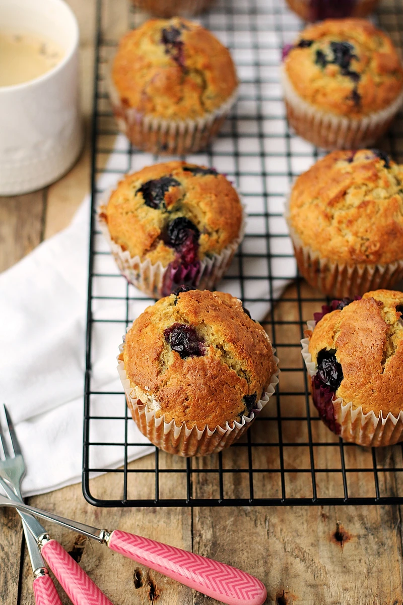 Muffiny z borówkami na maślance