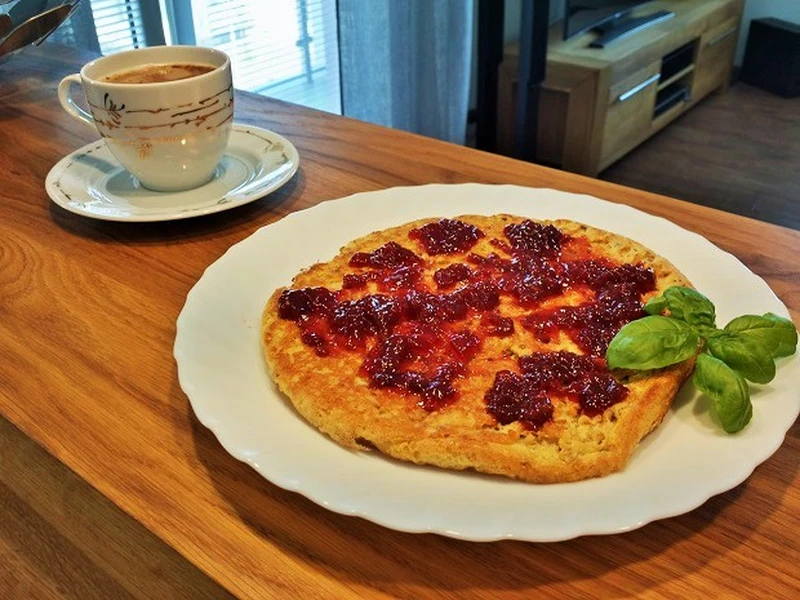 Smaczne i zdrowe śniadanie - omlet w roli głównej