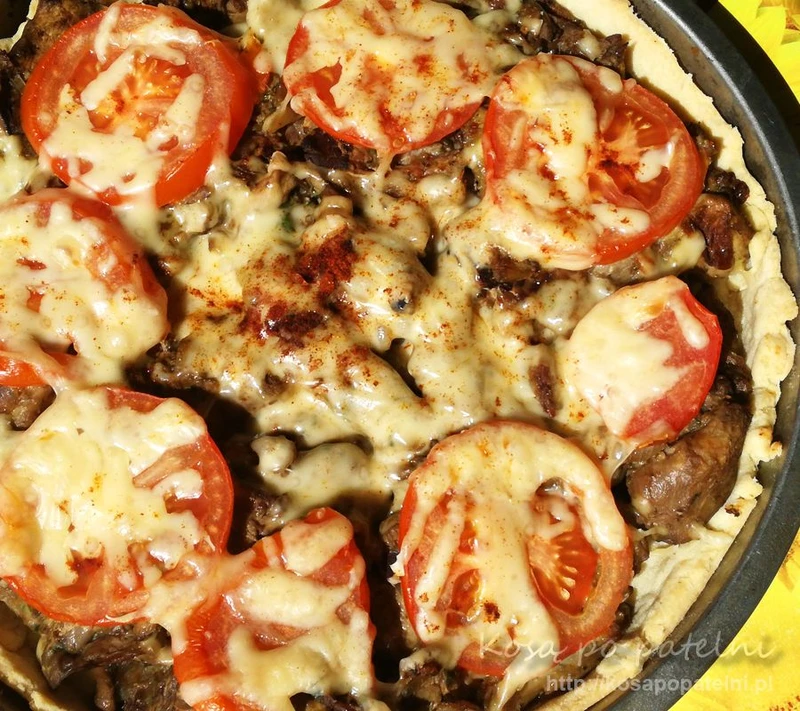 Tarta z cukinią i kaniami