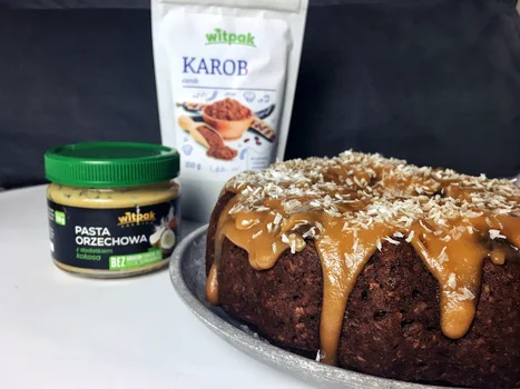 Babka orzechowo-bananowa z kokosem