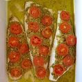 Ryba z pesto i pomidorkami