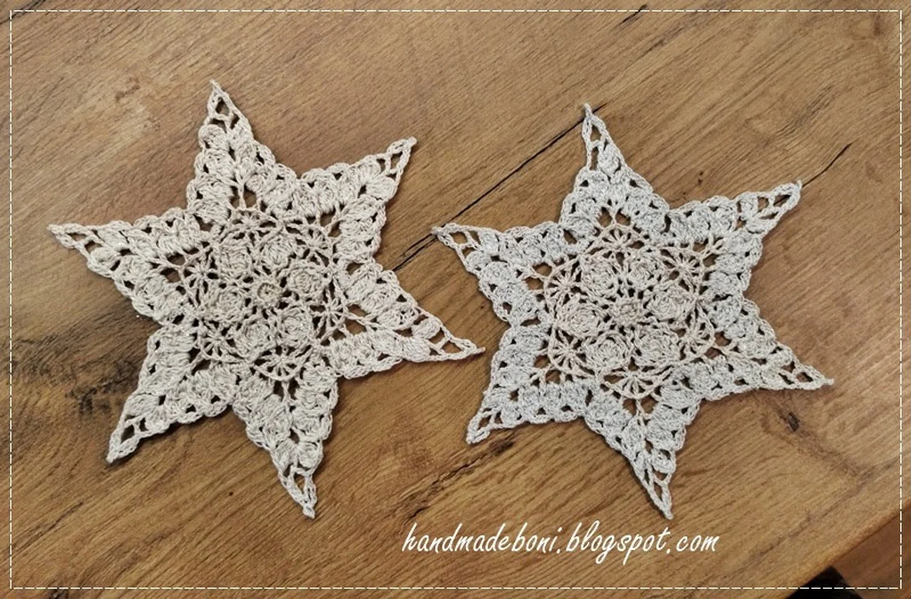 Śnieżynki 3d średnicy 22 cm