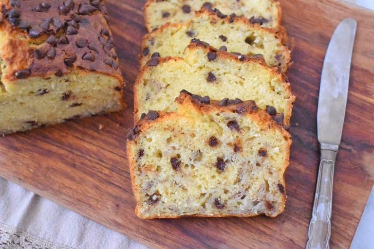 Chlebek bananowy z kokosem i czekoladą