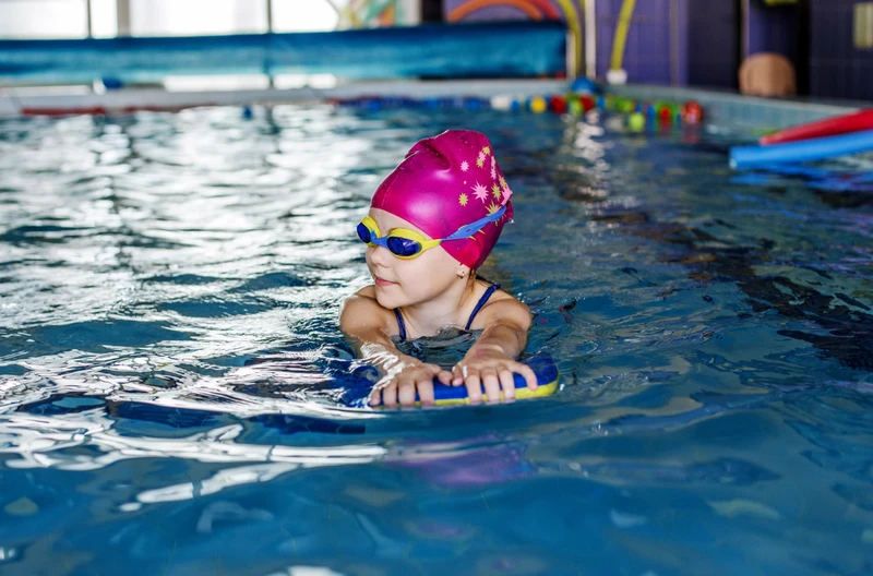 350 zł na dziecko na naukę pływania! 2 stycznia ruszyła kolejna edycja programu dofinansowań zajęć sportowych