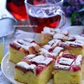 Jogurtowo - budyniowe ciasto z rabarbarem