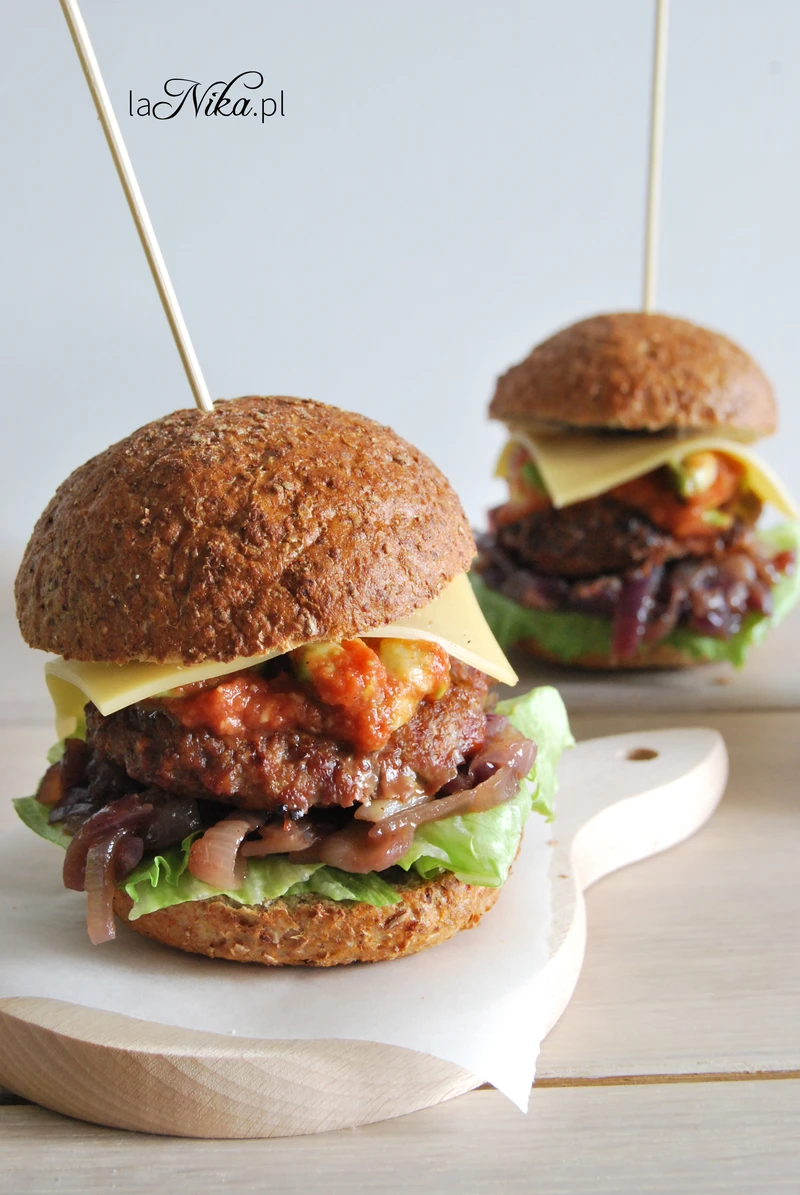 Domowe burgery