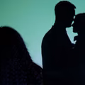 Czy można kochać dwie osoby jednocześnie? Psychologia zdrady emocjonalnej