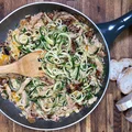 WTOREK: ZOODLE Z KURCZAKIEM W SOSIE Z SUSZONYCH POMIDORÓW