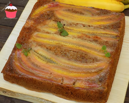 odwracane ciasto bananowe