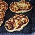 CHLEBKI NAAN Z PATELNI