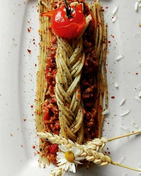 SPAGHETTI BOLOGNESE