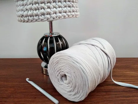 Nowe życie starej lampki i nie tylko DIY
