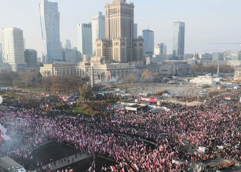 Policja podsumowała Marsz Niepodległości. Ile osób zatrzymano?