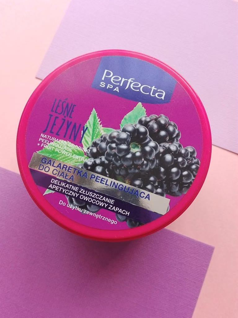 GALARETKA PEELINGUJĄCA DO CIAŁA O ZAPACHU LEŚNYCH JEŻYN – PERFECTA