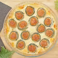 Zapiekane cannelloni z cukinii i mięsa mielonego w sosie beszamelowym