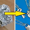 Wrzuć kulkę z folii aluminiowej do wrzątku! Najlepszy trik na czyszczenie sztućców i biżuterii