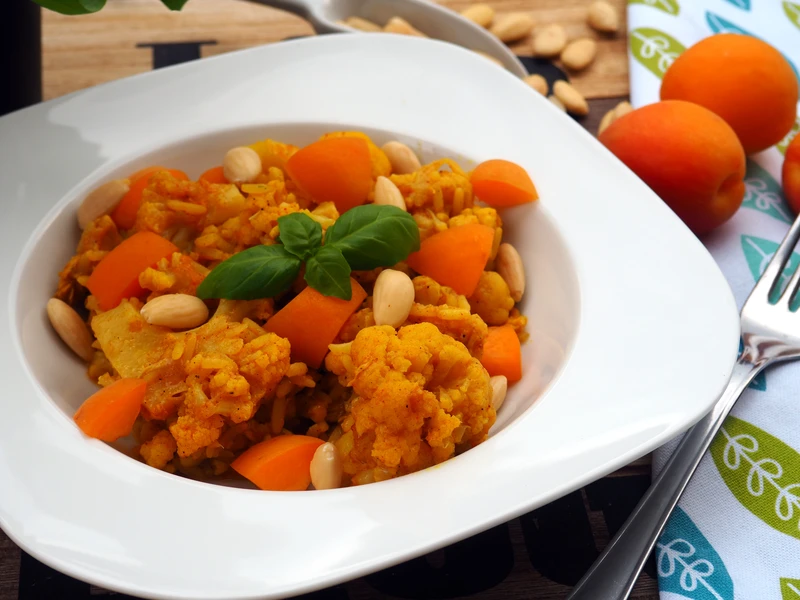CURRY Z KALAFIOREM I MORELAMI