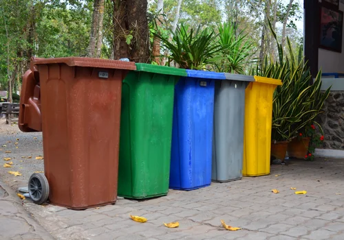 System kaucyjny startuje 1 października! Czy zapłacimy mniej za wywóz śmieci?