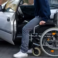 Ulga na samochód 2025: Te osoby odliczą od podatku koszty paliwa, ubezpieczenia i parkingów!