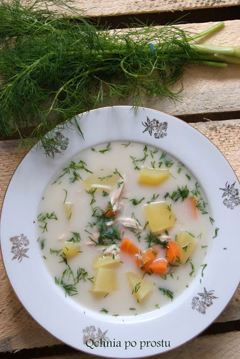 Zupa koperkowa z ziemniakami