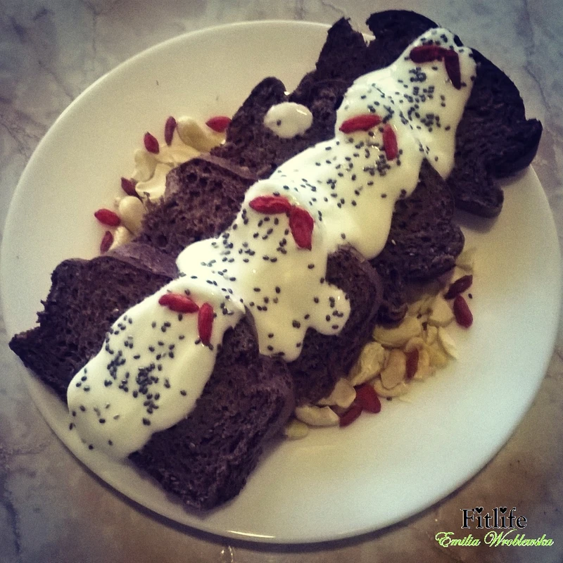 CHLEBEK BANANOWY