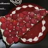 Tarta z kremem miętowym i malinami