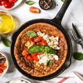 Dutch baby z ricottą i pieczonymi pomidorkami