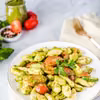 Gnocchi di ricotta  z pesto i pomidorkami koktajlowymi