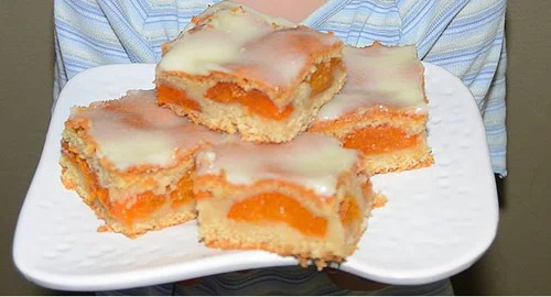 Ciasto bez jajek z morelami