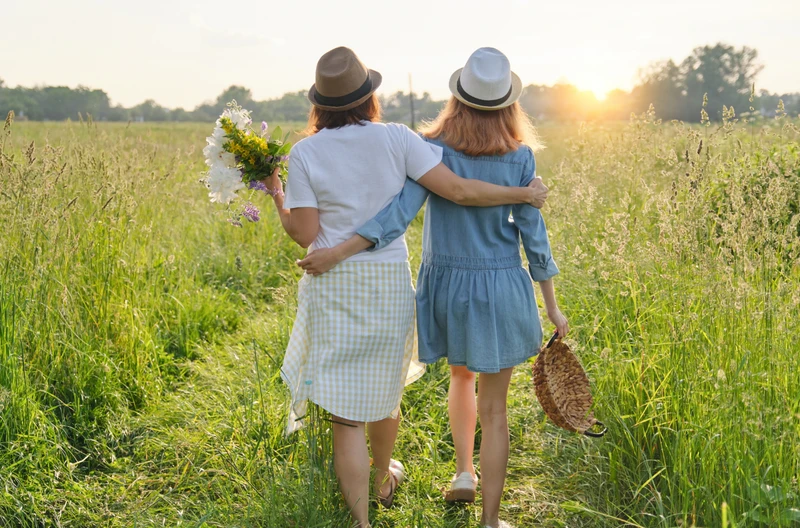 Nie kupuj prezentu na Dzień Matki! Twoja mama zasługuje na COŚ więcej!