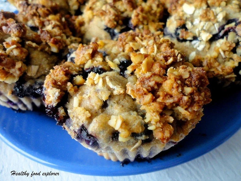 Fit muffinki z borówkami i kruszonką