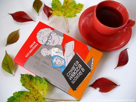” Czwarta władza szóstej B ” Adam Studziński – recenzja