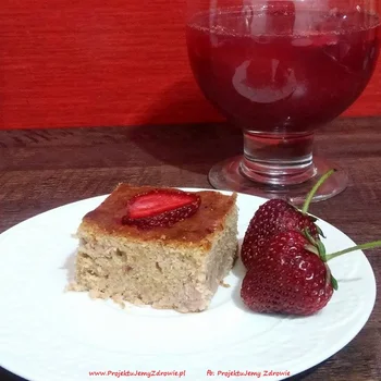 Ciasto mocno truskawkowe (bez glutenu i bez cukru!)