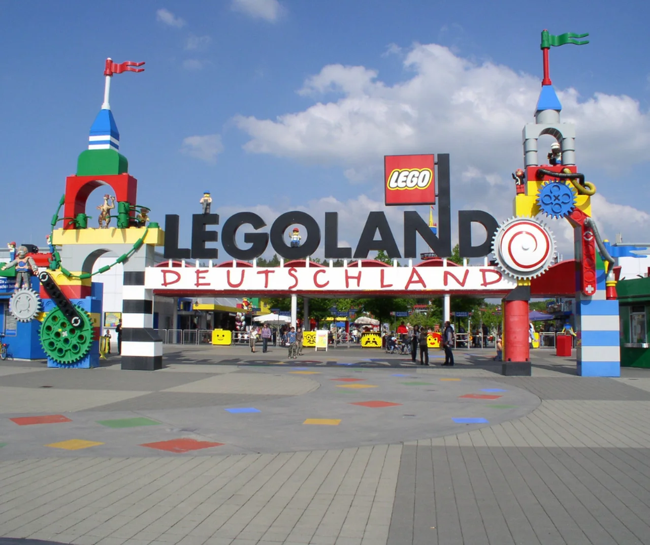 Wypadek kolejki w niemieckim Legolandzie. Są ranni!