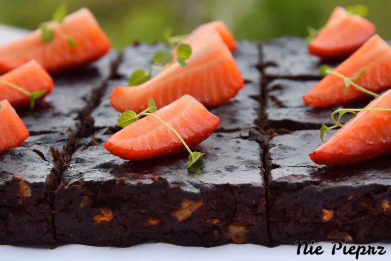Brownie z czerwonej fasoli i daktyli