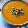 Rozgrzewająca zupa krem dyniowo-batatowa z nutką chili