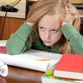 "Dzieci sobie odpuściły"! Ci rodzice chcą powrotu obowiązkowych zadań domowych!