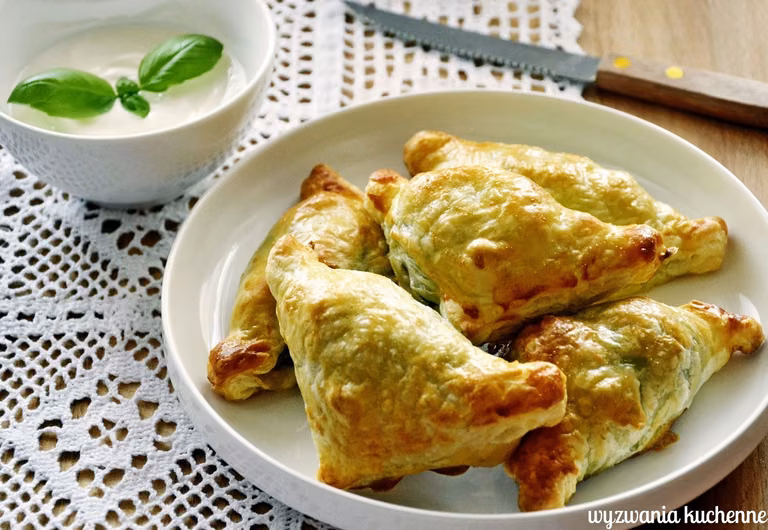 Rożki ze szpinakiem i serem feta