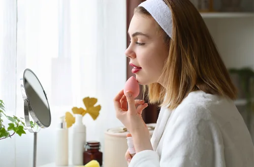 Jaskie są najlepsze podkłady rozświetlające do 20 złotych? TOP 5 - opinie mówią same za siebie