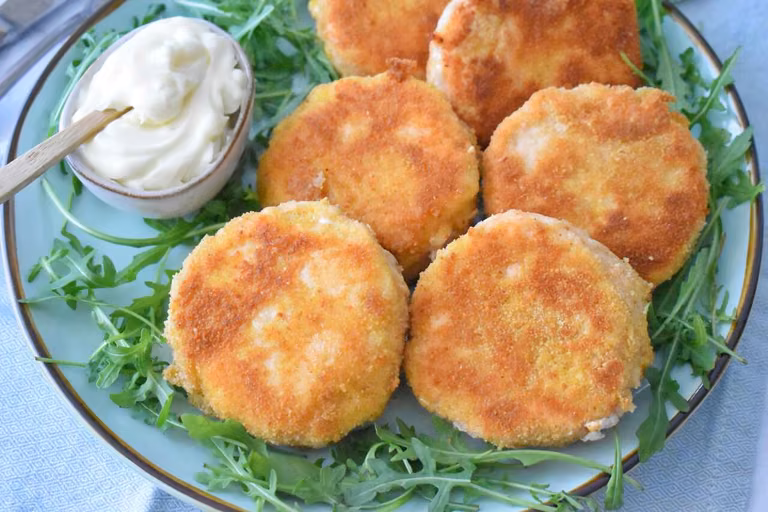 Domowe burgery z łososia