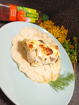 Naleśniki faszerowane pieczarkami zapiekane