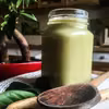 Wzmacniające i oczyszczające smoothie z selerem naciowym i imbirem