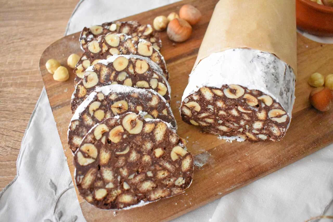 Czekoladowe salami z orzechami - włoskie "Salame del papa"